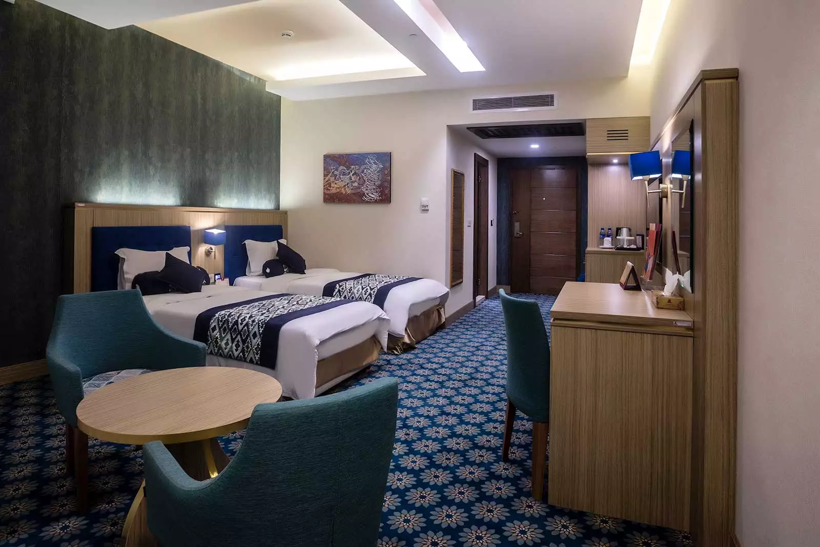 Alibaba https://cdn.alibaba.ir/ostorage/hotel-accommodation-images/6891c0afac13a7ed0d86561a_تویین دبل ساختمان فیروزه.webp
